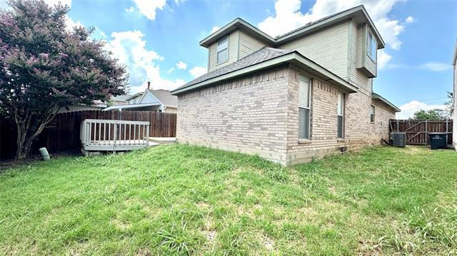Photo - 1402 Peregrine St