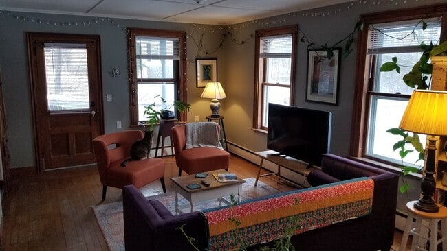 Photo - 3 Battery Hl Unit 1