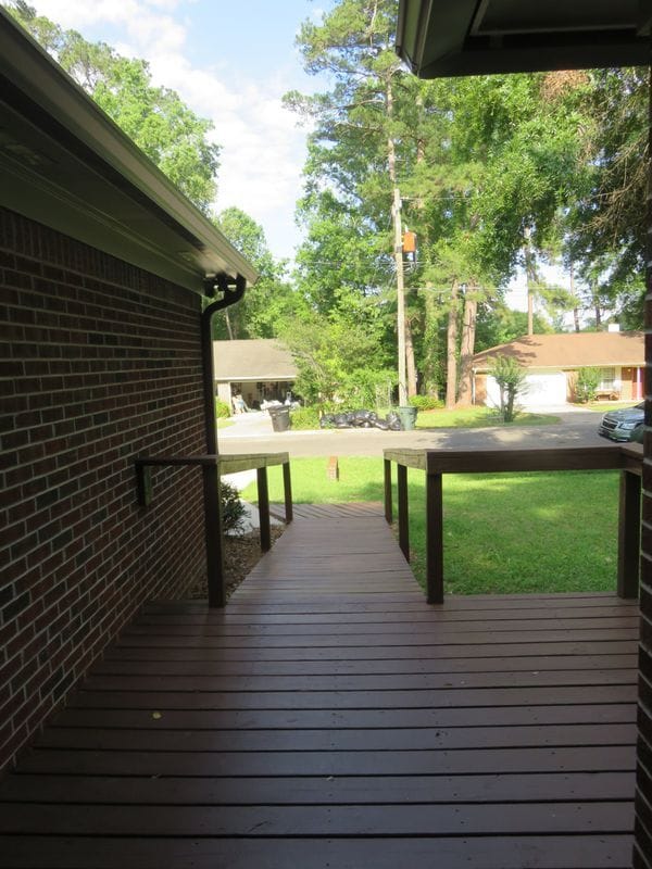 Photo - 432 Merlin Way