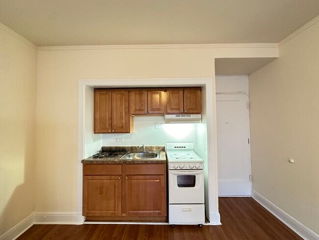 Photo - 3335 W Diversey Ave Unit 332
