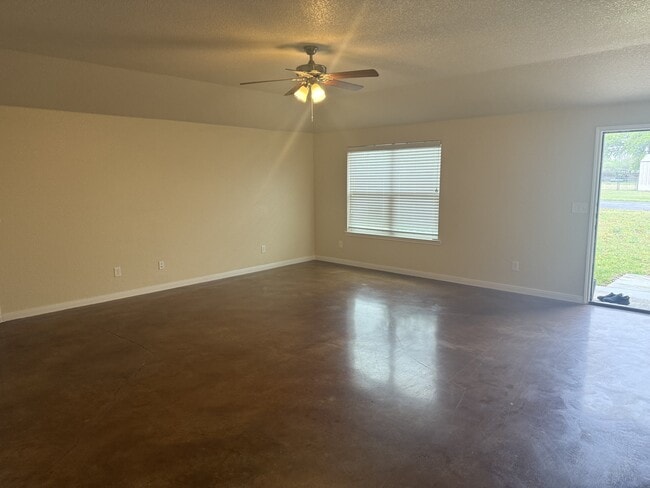 1500 Maya Trail