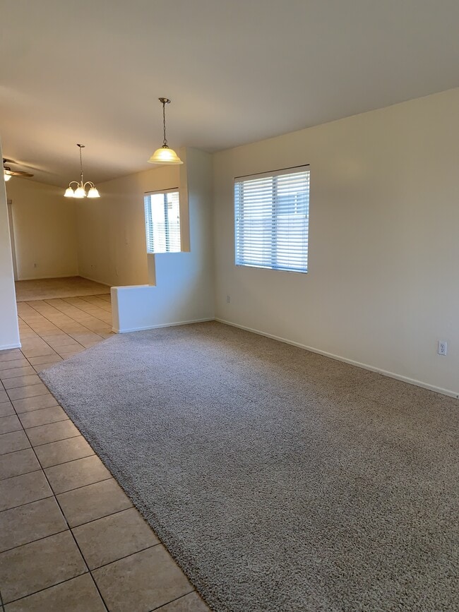 Building Photo - 6585 E Ladonna Ln Rental