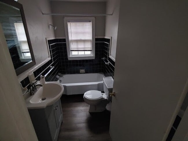 Photo - 2 bed/1 bath