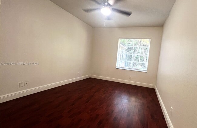 Photo - 11307 Port St