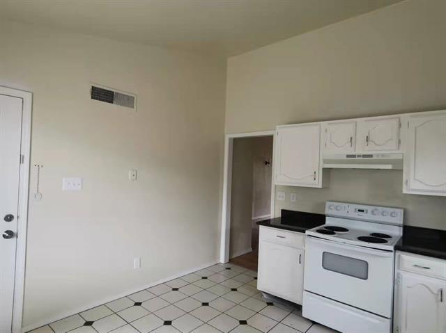 Photo - 4529 Larner St
