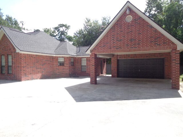 Photo - 21722 Tophill Dr