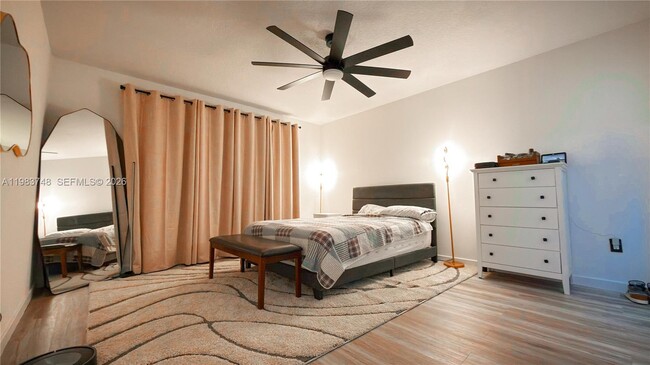 Photo - 1001 SW 98th Ave