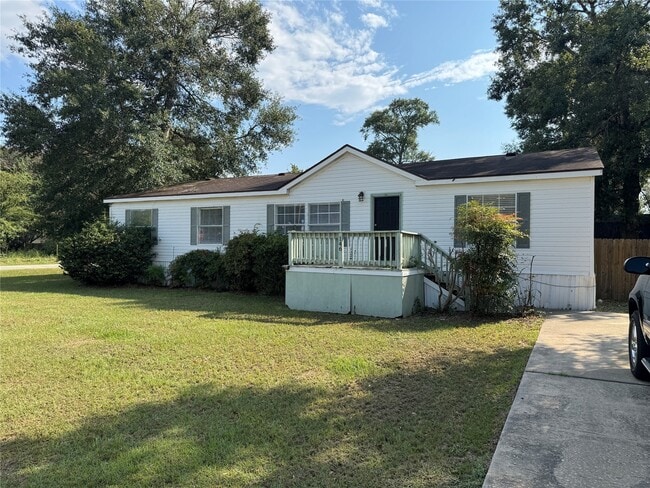 Building Photo - 146 Carmen Blvd Rental