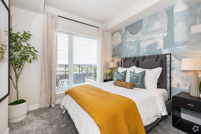 1BR, 1BA - 600SF - Signature - Bedroom - The Emerson