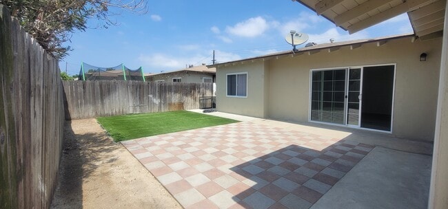 Photo - 14925 Larch Ave Apartment Unit 14923.5