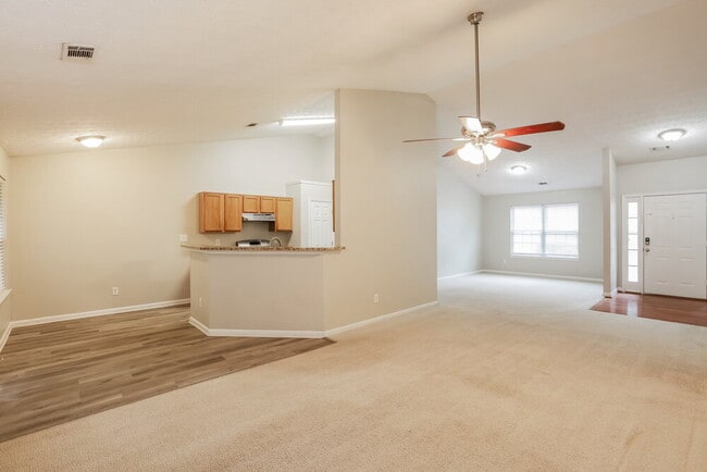 Photo - 909 Shadow Lake Dr