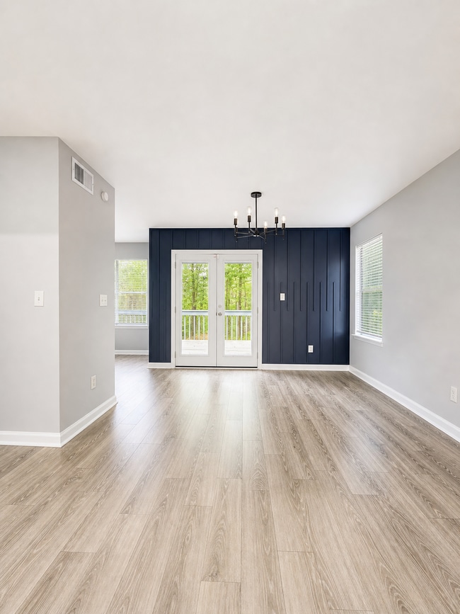 5526 Downs Way