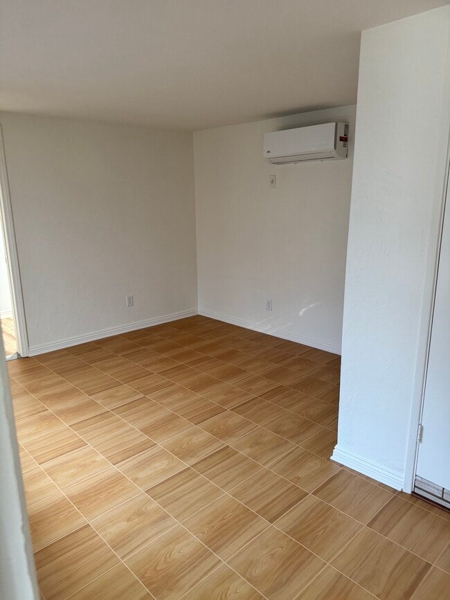 Photo - 3414 33rd St Unit B