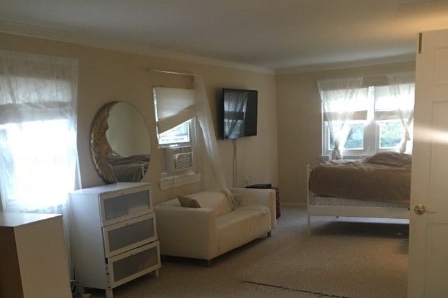 Photo - 30 Candlewood Dr