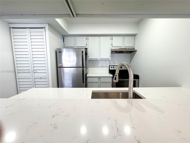 Photo - 5672 Rock Island Rd Unit 271