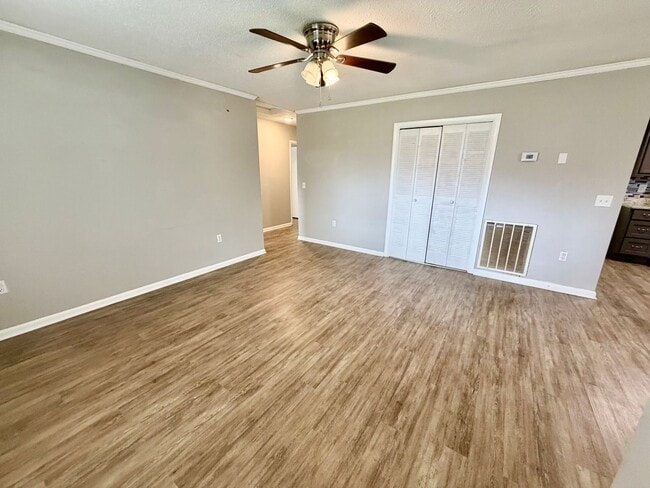 Photo - Comfortable 3-Bed Home with Fenced Backyard