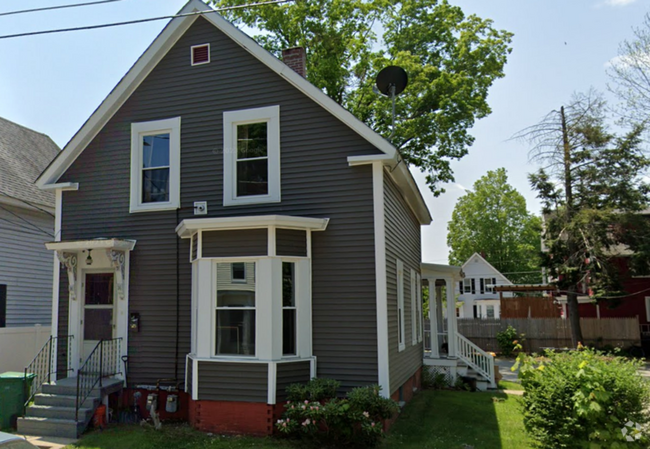 Building Photo - 17 Silver St Unit B Rental