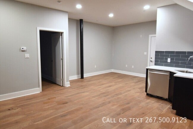 1523 W Girard Ave Unit B1