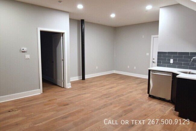 Photo - 1523 W Girard Ave Unit B1