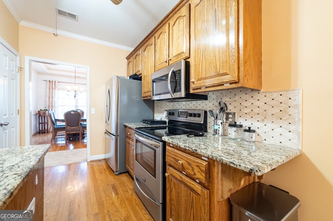 Photo - 530 Waterford Dr