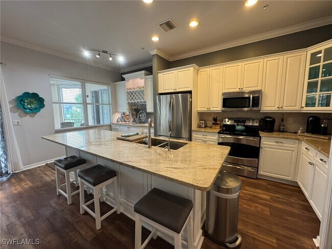 Photo - 21524 Taft Ct