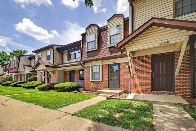 Photo - 2360 S Henderson St