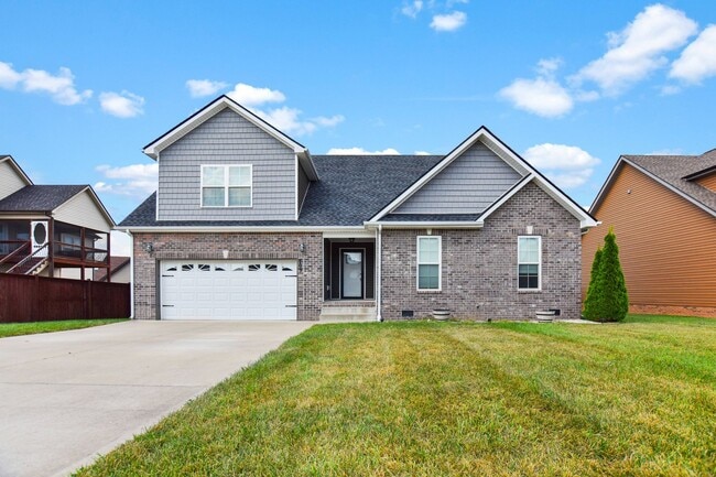 Building Photo - Pet Friendly Three Bedroom with Bonus! Rental