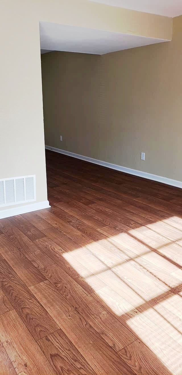 Deluxe Dining Room II