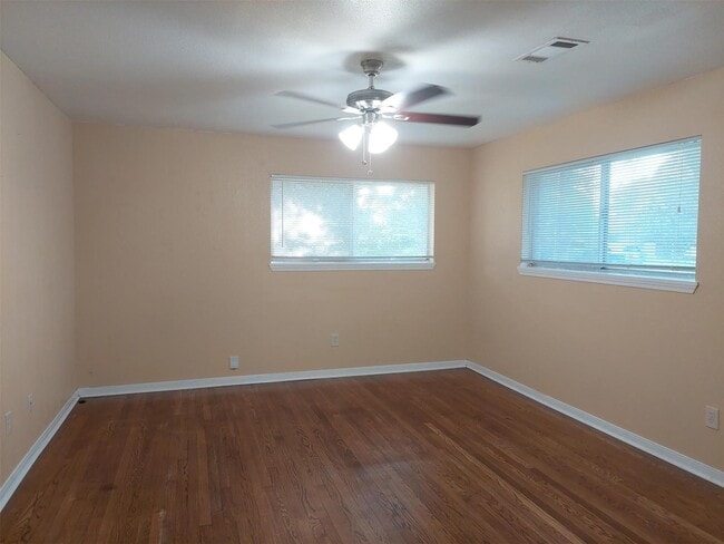 Photo - 1401 Glenmore Dr