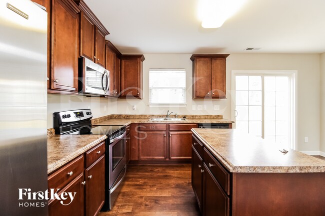 Photo - 1635 Haddington Point Dr