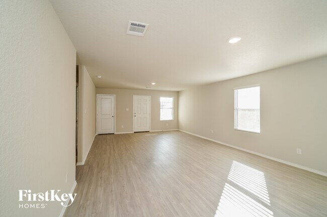 Photo - 10783 Prusiner Dr