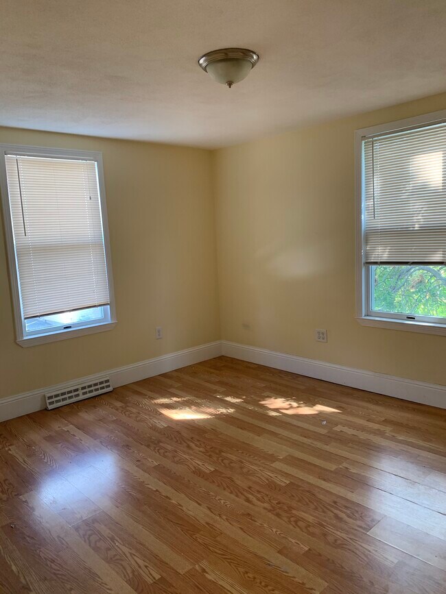 3 Sexton Ct Unit 1