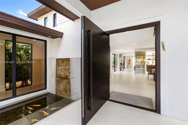 Photo - 710 S Shore Dr