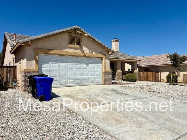 Photo - 15670 Pearmain St