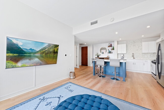 Dining/Kitchen