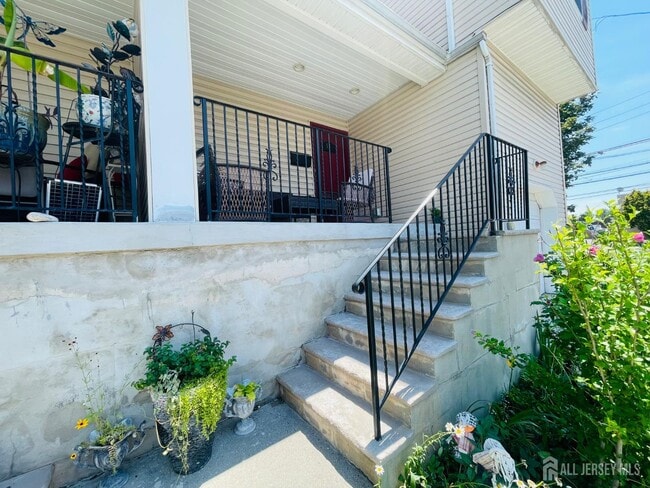 Photo - 12 Ellen Ave