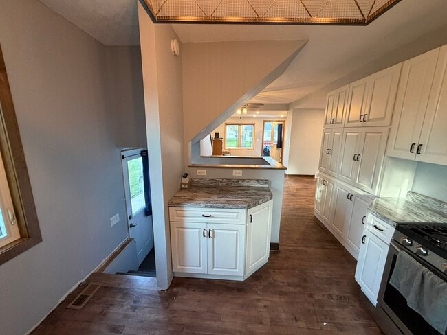 Photo - 409 9th Ave N
