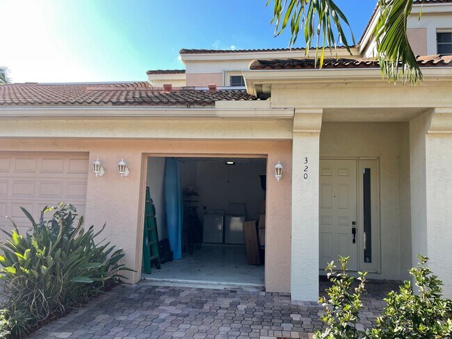 Photo - Beautifully updated Modern Townhouse in th...