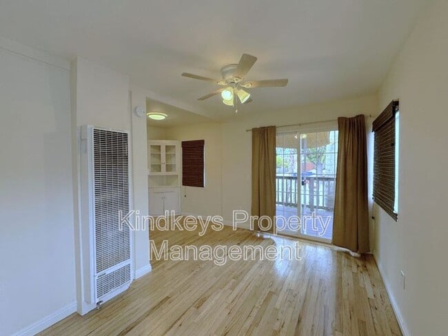 Photo - 5042 Muir Ave