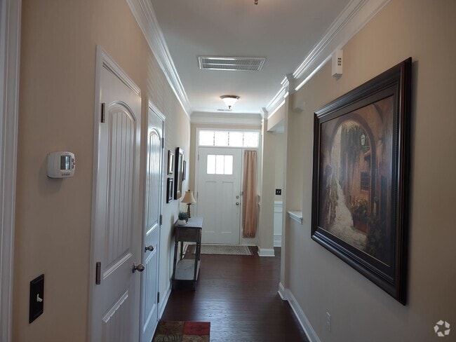Building Photo - Amazing Four Bedroom Home with GREAT Commu...