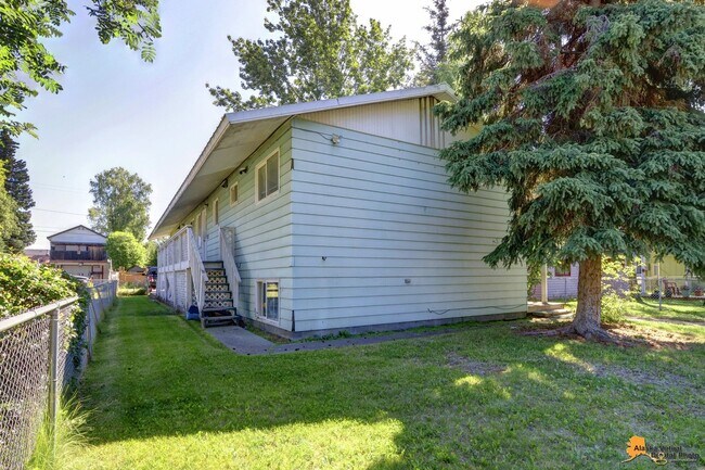 Photo - 1121 Latouche St Unit 2