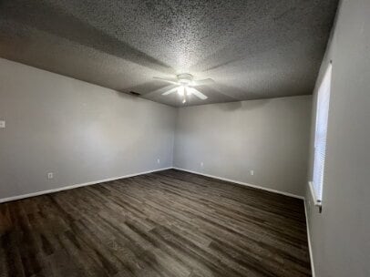 Photo - "Charming 2-Bed Retreat with 950 Sq Ft of Comfort in Lubbock!"