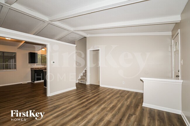 Photo - 8101 Railroad Rd
