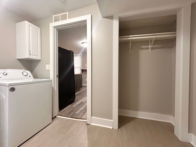 Photo - 1011-1013 Quarry Ave NW Unidad 1013