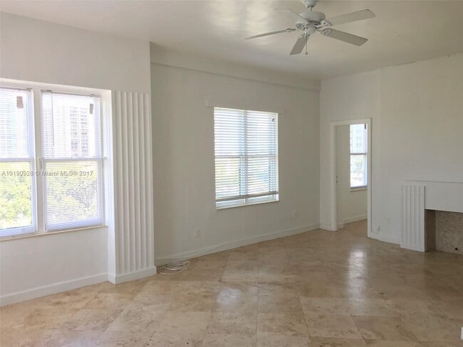 2421 Lake Pancoast Dr Unit 8A