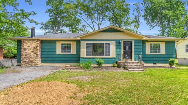 3 bedroom East Ridge Home! - 3 bedroom East Ridge Home!