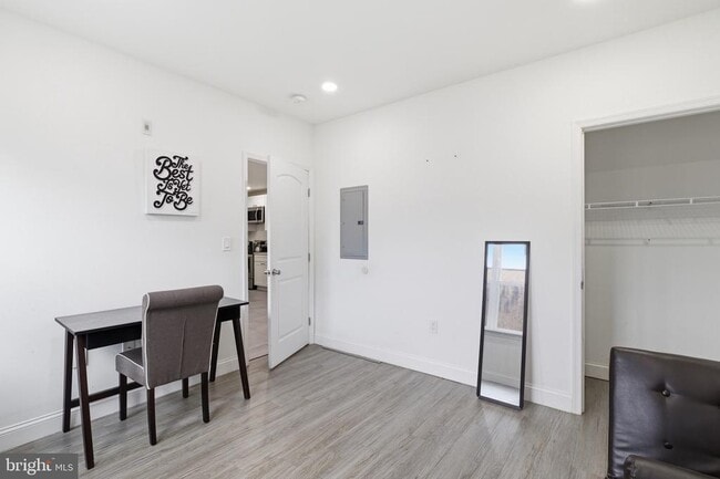 Photo - 925 N Broad St Unit 3F