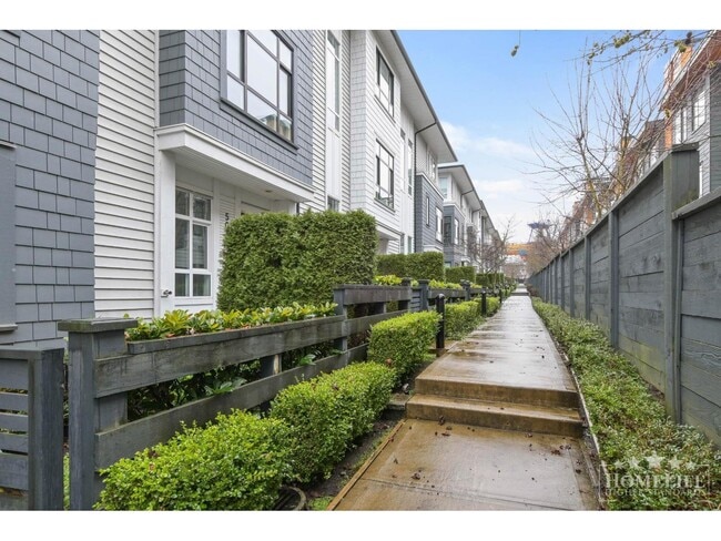 Photo - 16433 Watson Dr