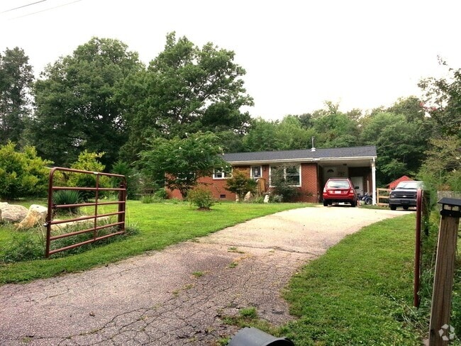 Building Photo - 1608 Riverview Rd Rental