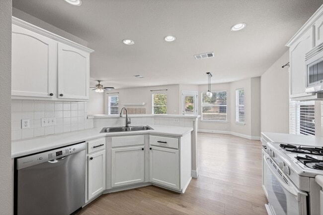 Photo - Great House in a Great Location